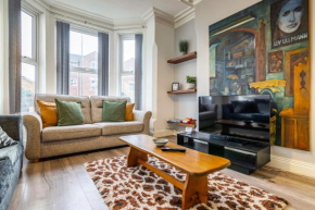 Motorpoint Arena House - Sleeps 10